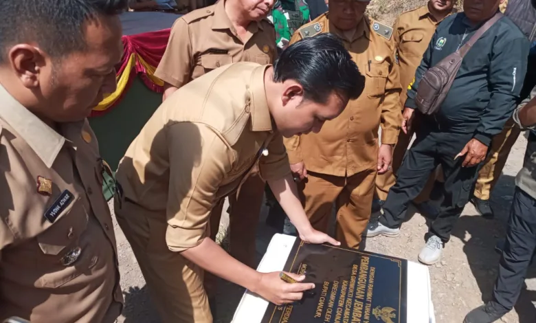 Jembatan Gantung Sukaresmi Diresmikan Bupati Cianjur, Akses Warga Girimukti Kini Lebih Lancar