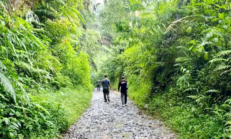Salah satu potret kondisi jalan rusak yang menjadi target perbaikan Pemkab Cianjur.