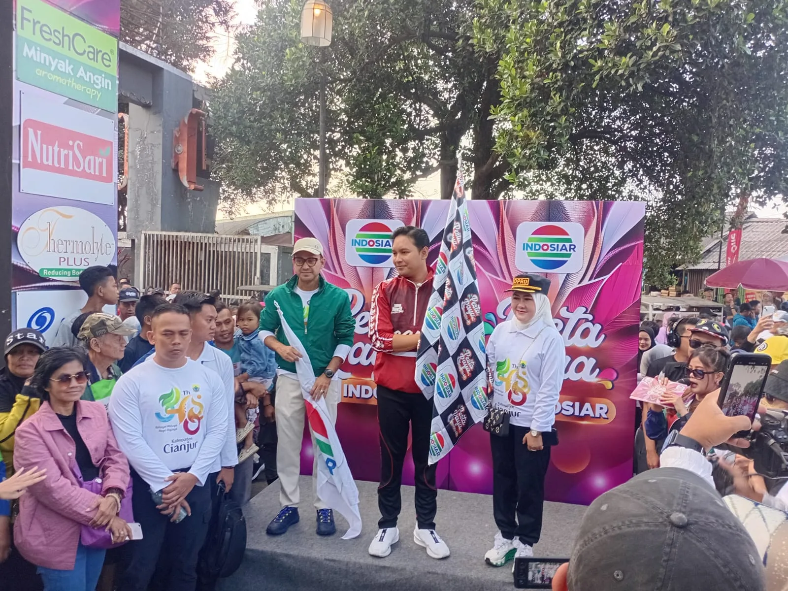 Meriah, Ribuan Warga Ikuti Fun Walk Pesta Raya pada HJC ke-348