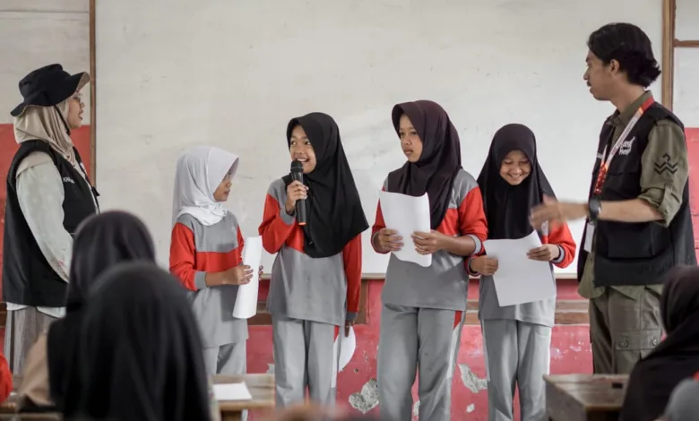 Siswa SD Cisarawakan Kini Miliki Pusat Literasi dan Ruang Kreatif Berkat Program Pengabdian 'Langkah Mengabdi'