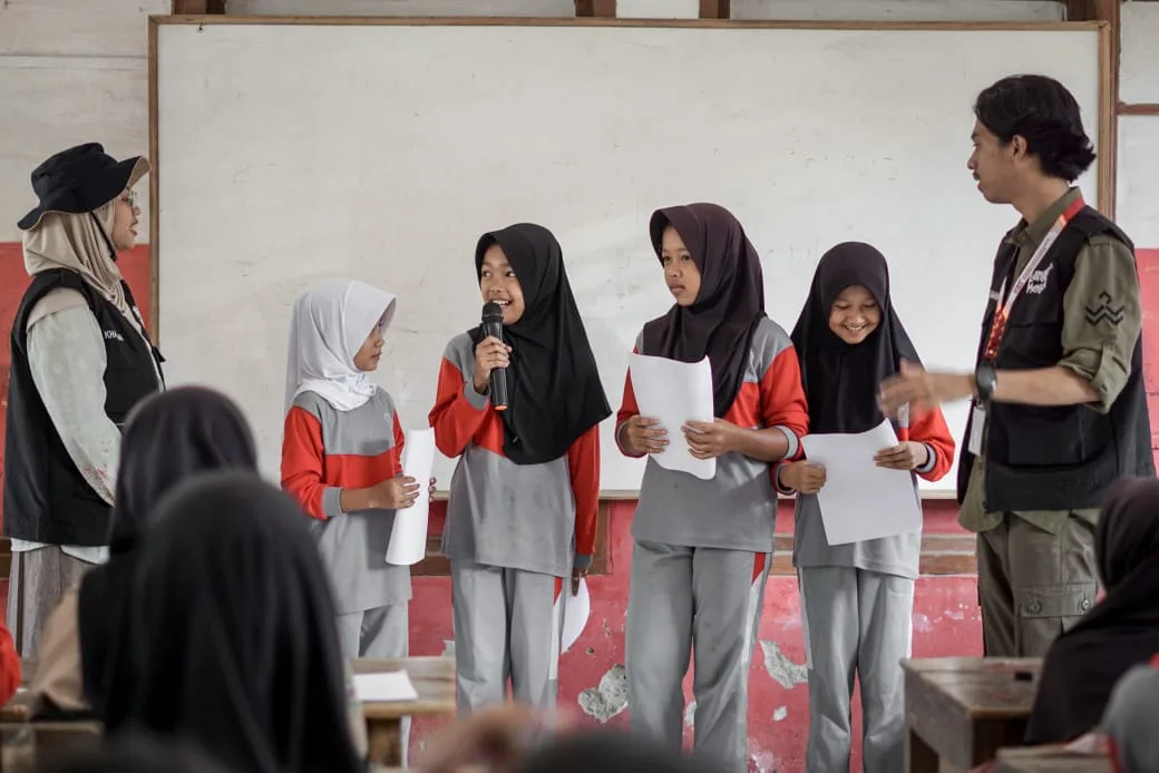 Siswa SD Cisarawakan Kini Miliki Pusat Literasi dan Ruang Kreatif Berkat Program Pengabdian 'Langkah Mengabdi'