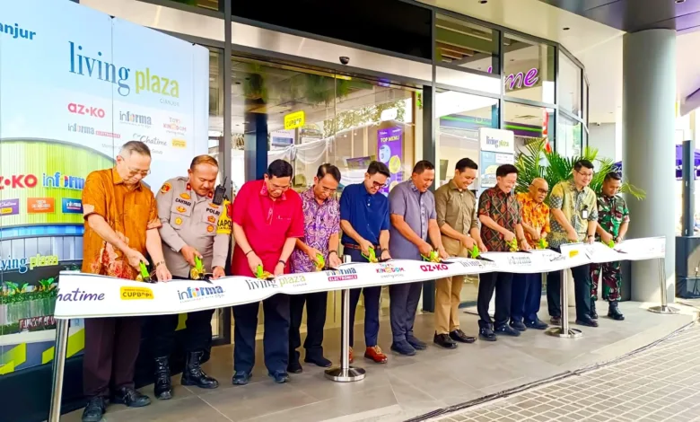 Living Plaza Cianjur resmi dibuka pada Jumat (11/07/2025), menawarkan konsep one-stop shopping untuk kebutuhan rumah dan gaya hidup.
