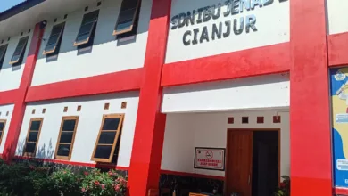 Orang Tua Siswa Mengeluh, Iuran Berkedok Infak SDN Ibu Jenab 1 Cianjur Dipatok Hingga Rp 1,5 Juta Untuk Mebeler
