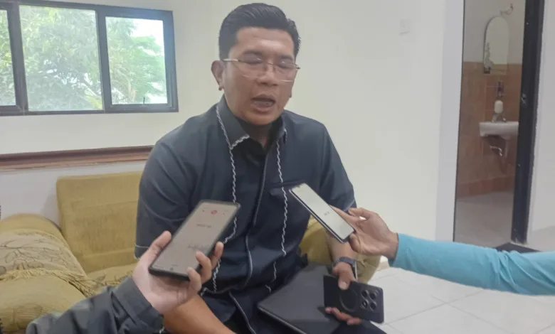 Prihatin Soal Kondisi Lapang Sepak Bola Badak Putih, DPRD Cianjur Dorong Pihak Swasta Bisa Revitalisasi