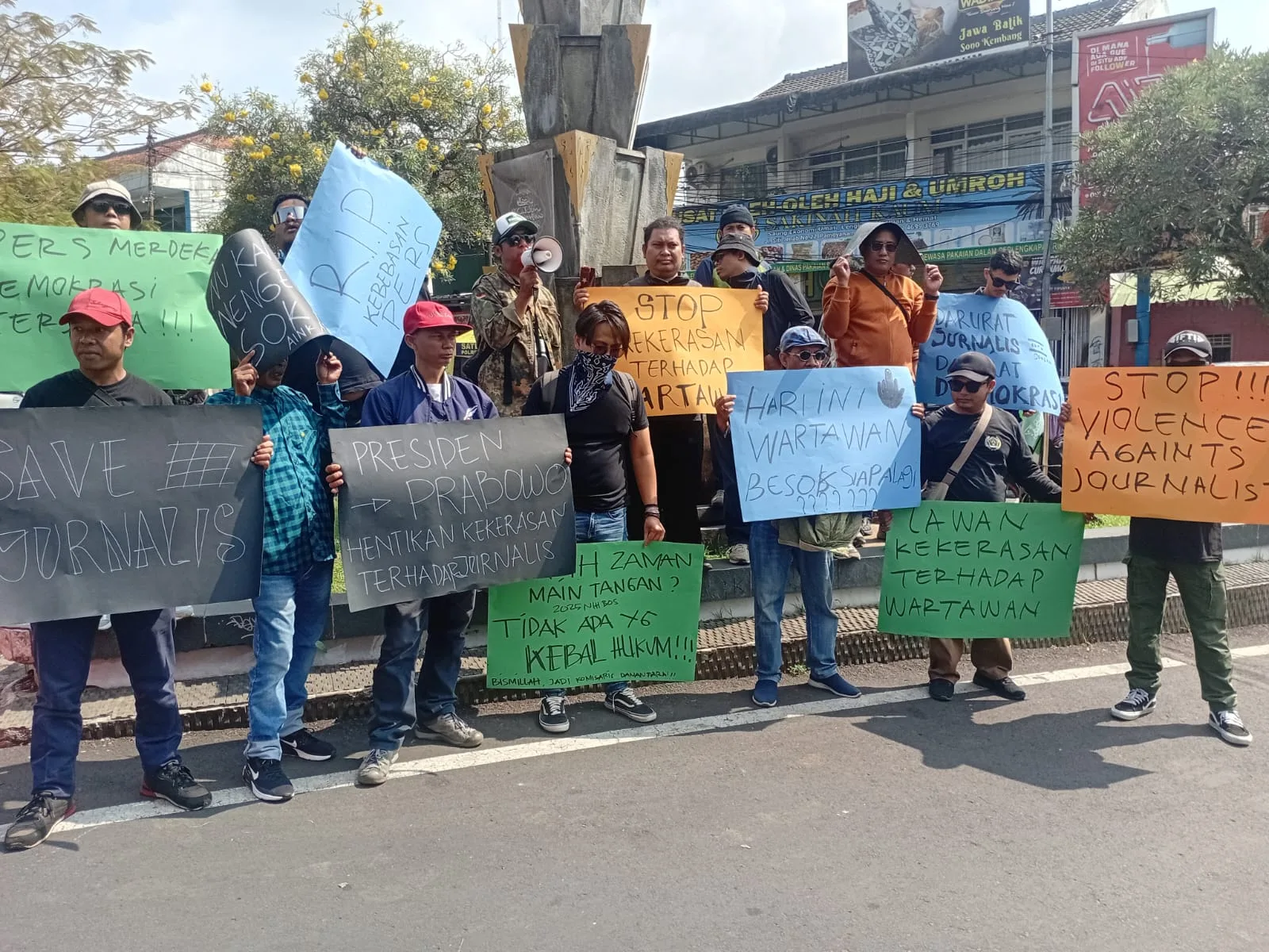 Minta Pelaku Diringkus, PWI - IJTI Cianjur Gelar Aksi Solidaritas Tolak Kekerasan terhadap Jurnalis