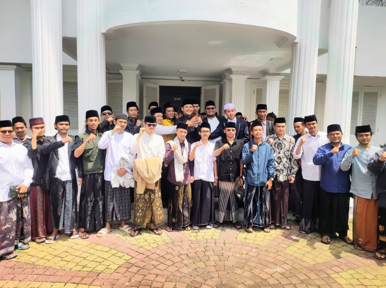Gasibu Desak Pemkab Cianjur Kembalikan Fitrah Kota Santri Pasca Pentas DJ Depan Masjid Agung