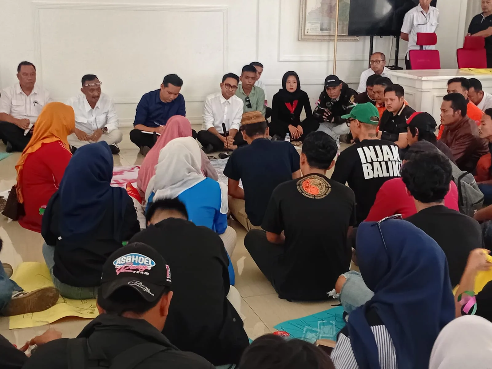 Puluhan Massa Aksi dan Ojol Cianjur Desak Pemkab Penuhi Tiga Tuntutan Utama Saat Audensi