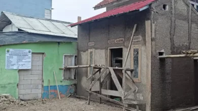 Pemerintah Desa Sukamanah, Kecamatan Cugenang saat ini tengah membangun sebuah posyandu di Kampung Cadot RW 05