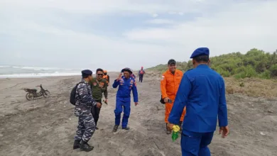 Perahu Terbalik, Dua Nelayan Cianjur Tak Balik-balik