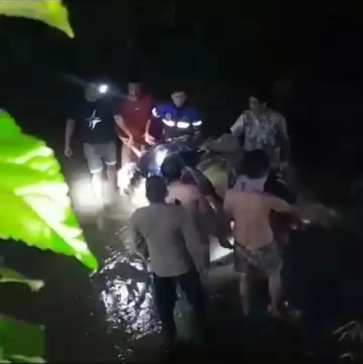 Geger! Warga Cianjur Temukan Mayat Perempuan Tanpa Pergelangan Tangan di Sungai Cibinong