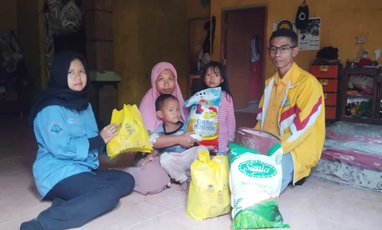 Ketua DPRD Cianjur Metty Triantika Sigap Tugas­kan Tim TMP Bantu Warga di Ciranjang