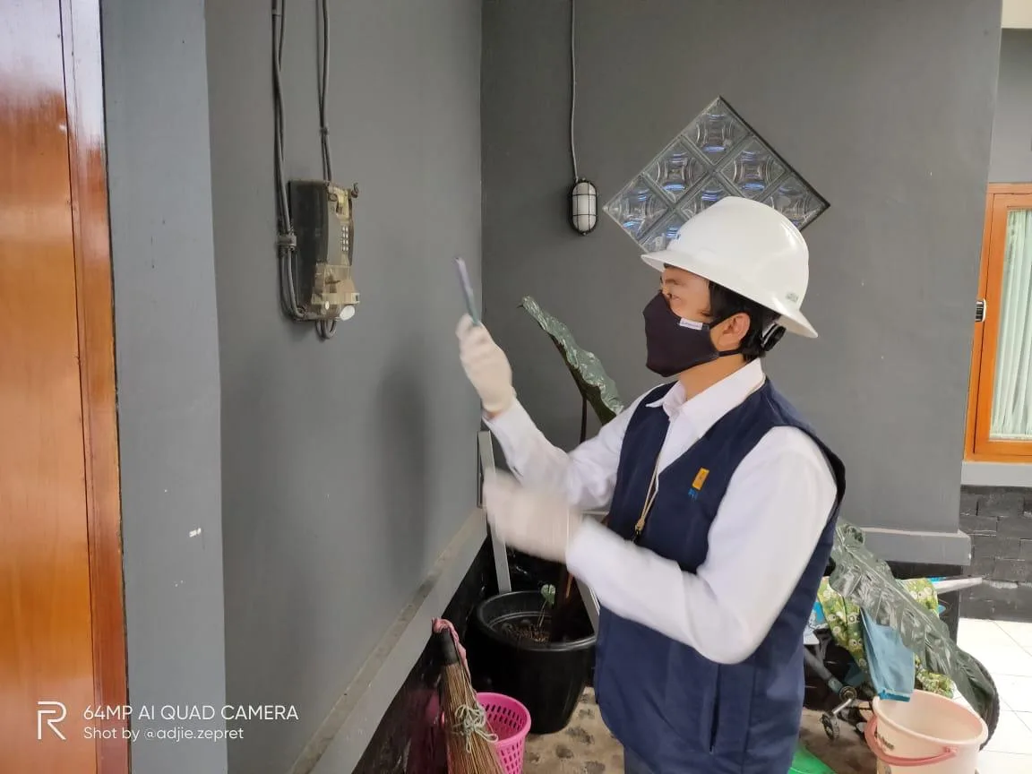 Selain layanan lapangan yang semakin modern, PLN juga memberi kemudahan tambah daya lewat promo "OOTD" diskon 50% yang bisa diakses langsung dari aplikasi PLN Mobile.