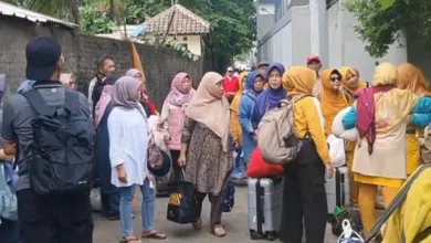 Ratusan Wisatawan Cianjur Diduga Terlantar di Pangandaran, Hotel yang Dijanjikan Travel Tak Dibooking