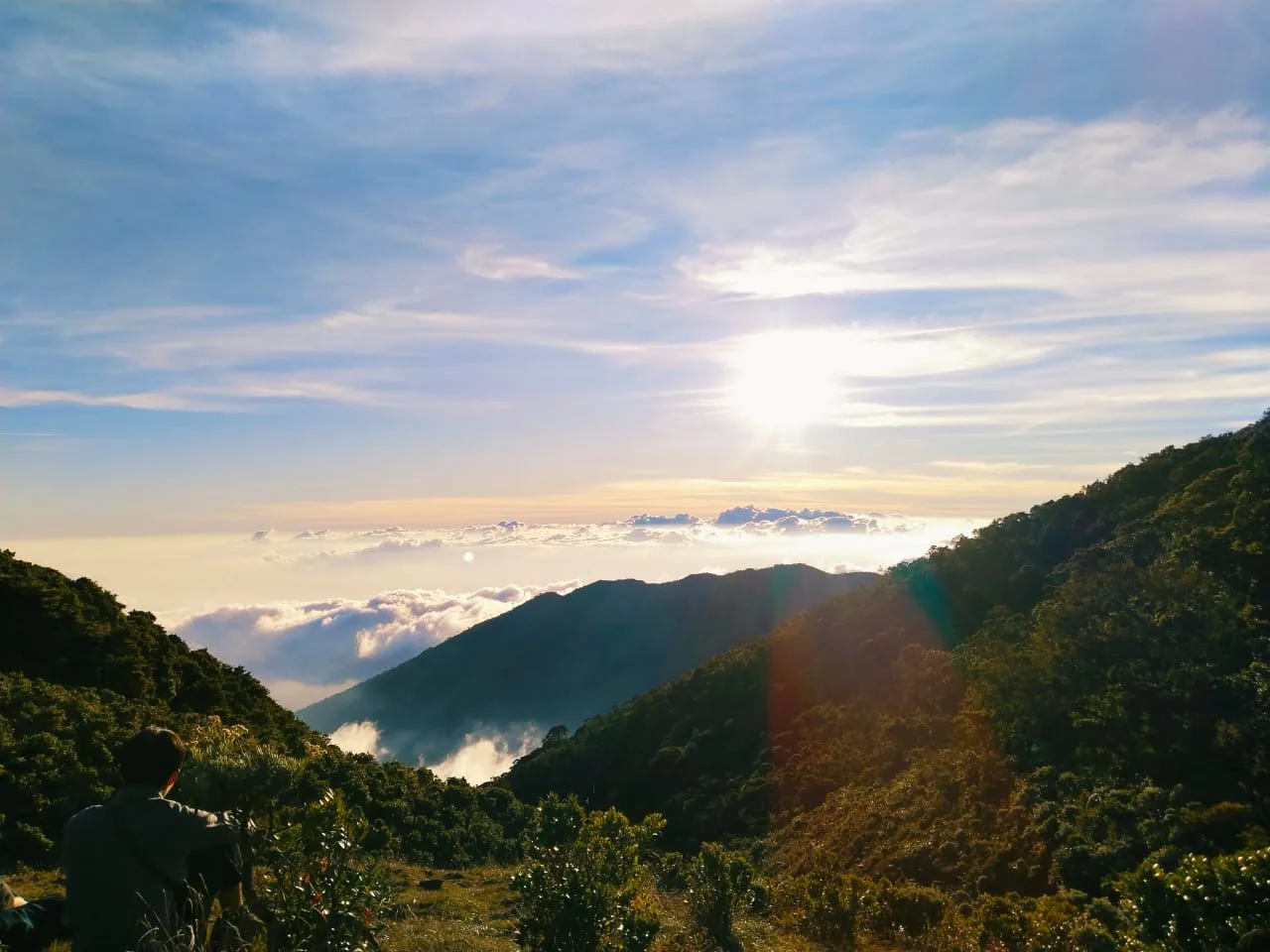 Pemandangan Puncak Gede Pangrango Belum Bisa Dinikmati, BBTNGGP Pastikan Kabar Buka Pendakian 5 November Hoaks