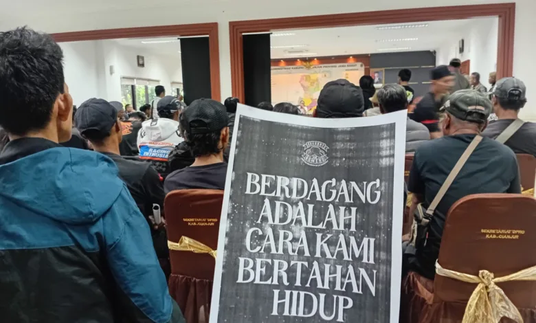 Pedagang Bomero Tolak Relokasi ke Pasar Induk Cianjur, Desak Pemkab Lebih Bijak