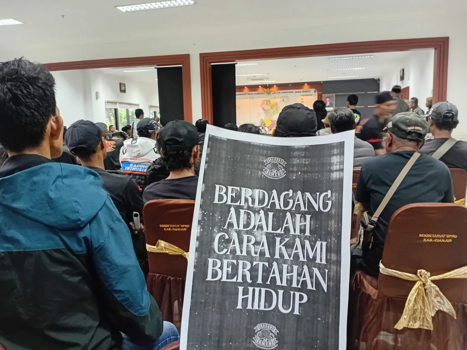 Pedagang Bomero Tolak Relokasi ke Pasar Induk Cianjur, Desak Pemkab Lebih Bijak