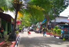 Trotoar Taman Bomero Citywalk Dipercantik, Pengecatan Ulang Hingga Lampu Hias jadi Makin Ciamik