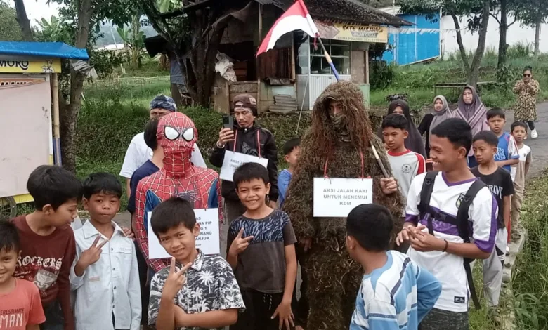 Aksi Jalan Kaki 70 KM! Warga Nyalindung menuju Gedung Sate untuk menemui KDM, menuntut penyelesaian dugaan kasus Dana PIP.