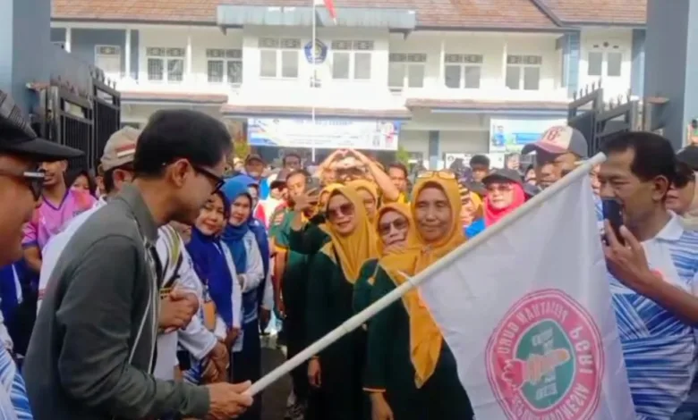 PGRI Kecamatan Cianjur Peringati Hari Guru ke-80, Wabup Ramzi: Jangan Ada Guru Terdegradasi