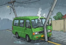 Kecelakaan tunggal melibatkan mobil Suzuki Carry menabrak tiang telepon terjadi di Jalan Raya Sukabumi, Cianjur, Senin dini hari. (Ilustrasi)