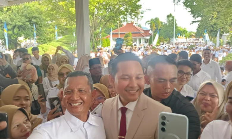 Ribuan PPPK Paruh Waktu Dilantik, Bupati Cianjur Minta Aparatur Layani Masyarakat dengan Senang Hati