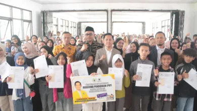 Tekan Angka Putus Sekolah, Anggota DPRD Fraksi Golkar Cianjur Lukmanul Hakim Gencar Implementasikan Program Beasiswa