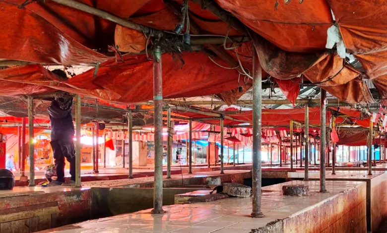 Los daging sapi di Pasar Induk Cianjur tampak kosong tanpa aktivitas jual beli akibat aksi mogok pedagang selama dua hari, 25–26 Januari 2026, sebagai bentuk protes atas melonjaknya harga daging hingga Rp150.000 per kilogram. Foto: Istimewa