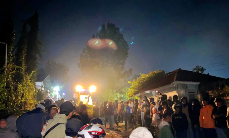 Memanas, Warga Ciguntur Pacet Tolak Paksa Alat Berat yang Berani Naik Upaya Proyek Geothermal