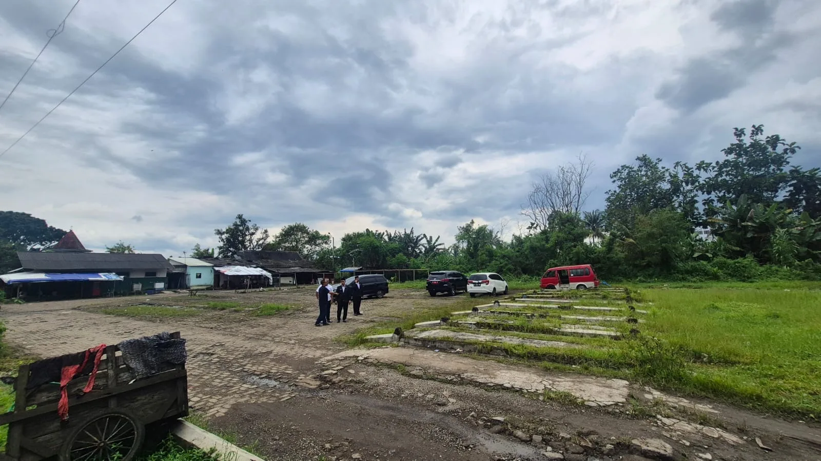 Pemkab Cianjur resmi menghibahkan lahan untuk pembangunan Kantor Kementerian Haji dan Umrah (Kemenhaj) guna meningkatkan fasilitas pelayanan bagi para jemaah haji. (foto: Istimewa)