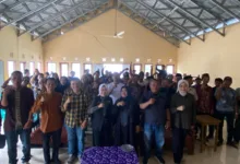 Reses Ketua DPRD Cianjur Berakhir di Sukamulya, Warga Antusias Sambut Metty Triantika