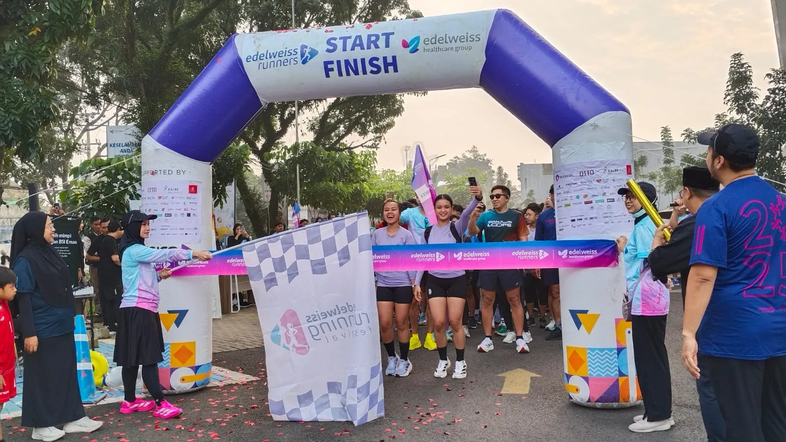 Sambut Ramadan Penuh Langkah Sehat, Edelweiss Runners Hadirkan “PAPAJARUN”, Pionir Event Lari Berbalut Tradisi di Cianjur