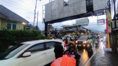 Tradisi Papajar Jelang Ramadan, Jalur Cipanas Cianjur Dipadati Kendaraan