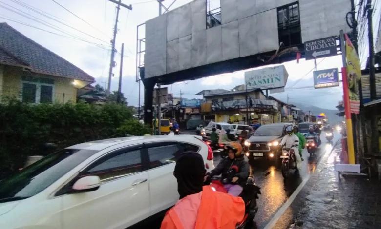 Tradisi Papajar Jelang Ramadan, Jalur Cipanas Cianjur Dipadati Kendaraan