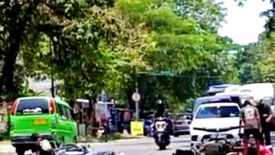 Kecelakaan lalu lintas di Jalan Raya Bandung, Kampung Raksabala, Desa Haurwangi, Kabupaten Cianjur, Sabtu (14/3/2026). Insiden yang melibatkan dua sepeda motor tersebut menyebabkan satu pengendara meninggal dunia di lokasi kejadian. Foto: Istimewa