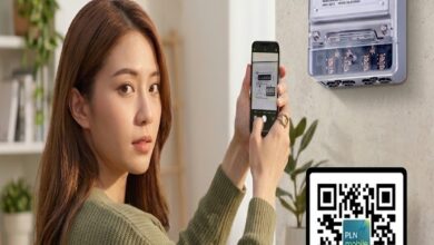 Penggunaan aplikasi PLN Mobile untuk fitur SWACAM guna mencatat angka meter listrik secara mandiri. Foto: Istimewa