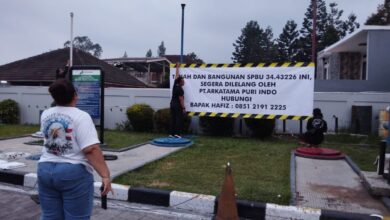 Sempat Diturunkan, Spanduk Dugaan Sengketa Hutang di Sejumlah SPBU di Cianjur Kembali Dipasang