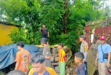 Sebuah kecelakaan lalu lintas tunggal terjadi di Jalan Raya Cibeber, Kampung Warung Tiwu, Desa Peuteuycondong, Kecamatan Cibeber, Kabupaten Cianjur, Rabu (20/5/2026) siang. Foto: Istimewa
