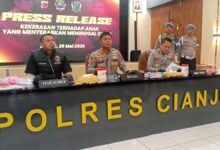 Kapolres Cianjur AKBP A. Alexander Yurikho Hadi saat konferensi pers pengungkapan kasus dugaan pembunuhan dan kekerasan seksual terhadap remaja perempuan di Cikalongkulon, Kabupaten Cianjur, Jumat (29/5/2026). Foto: Fauzi/CianjurUpdate