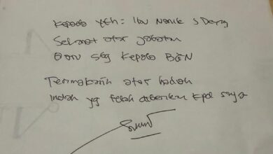 Surat tulisan tangan yang diunggah mantan Wakil Kepala Badan Gizi Nasional (BGN) Sony Sonjaya usai ditetapkan sebagai tersangka dugaan korupsi tata kelola Program Makan Bergizi Gratis (MBG). Foto: IG @sonysonjayabd