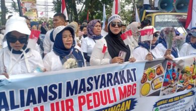 Massa Pendukung MBG Datangi Gedung DPRD Cianjur, Klaim Jadi Program Pro Rakyat