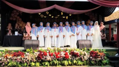 Tanpa Pungutan Biaya, SDN Gayam Adakan Pentas Kreasi, Pelepasan Siswa, Hingga Santunan Anak Yatim